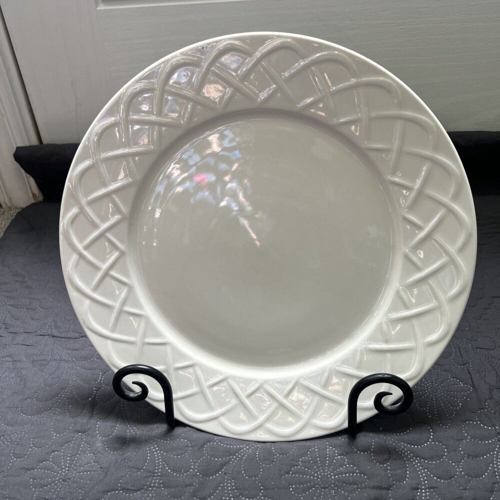 ONEIDA PICNIC Basket Weave Serving Platter White Stoneware Embossed Rim 12 1/4"